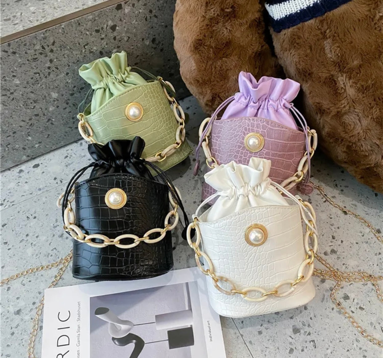 Victoria Vintage Bags