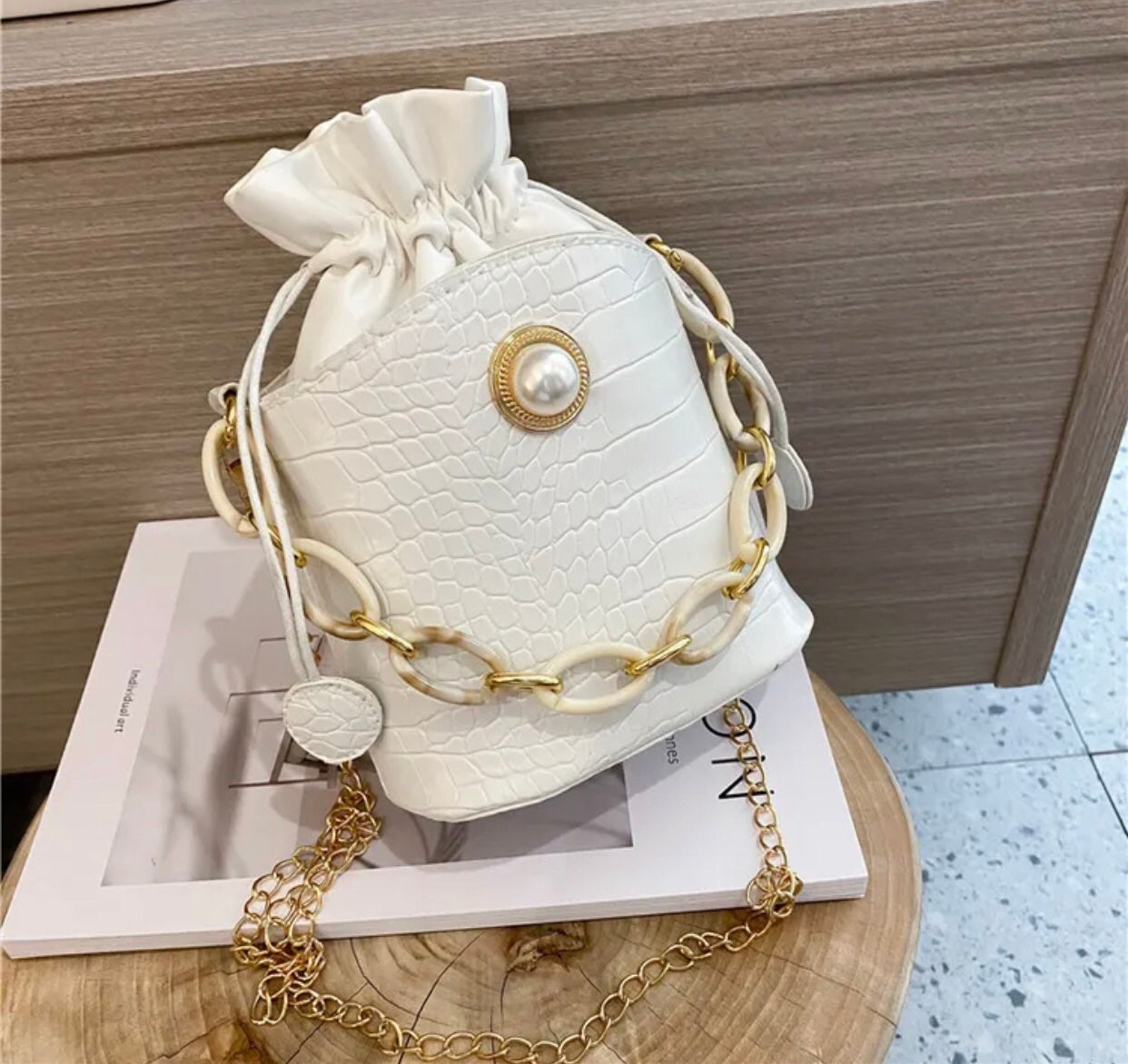 Victoria Vintage Bags